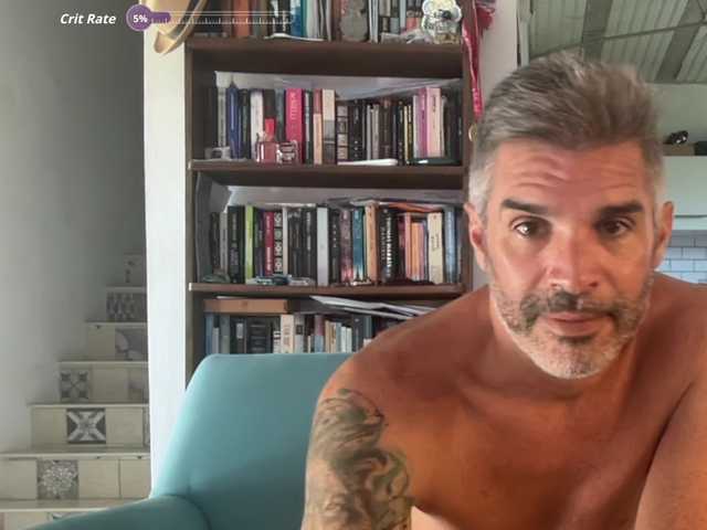 Juanyroo's BongaCams show and profile