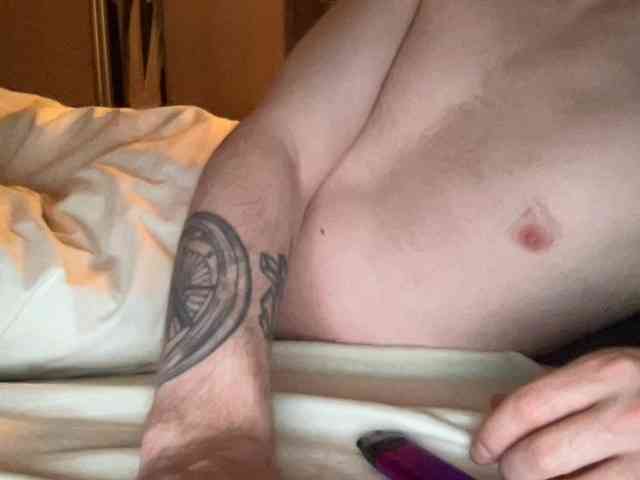 xsecretmann Live Webcam on BongaCams