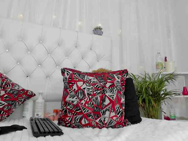 sarah-temptation webcam