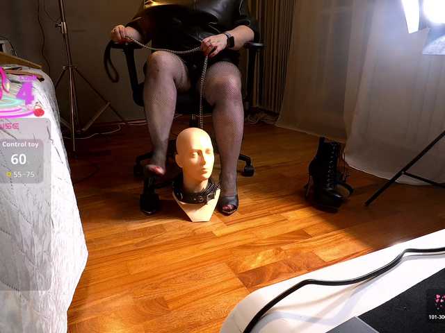 Lubdom's BongaCams show and profile