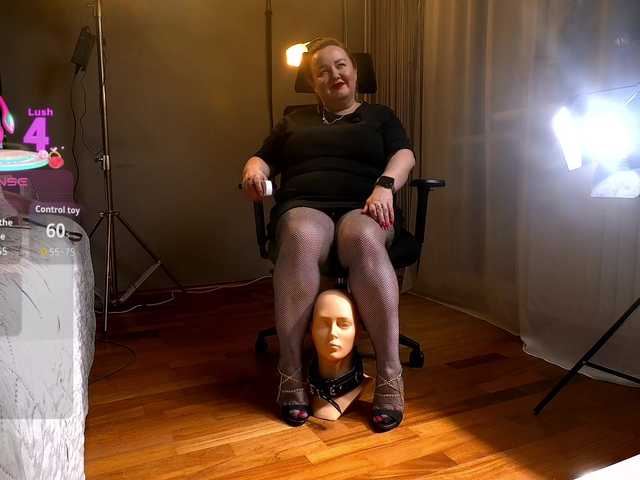 Lubdom's BongaCams show and profile