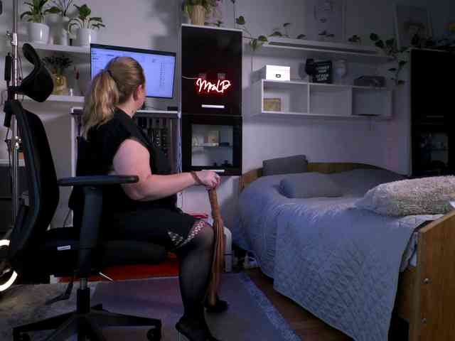 Mistress-LP webcam