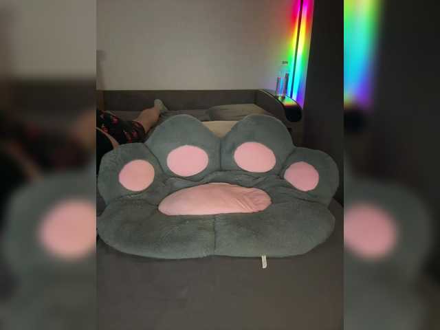 -CherryBerry-'s BongaCams show and profile