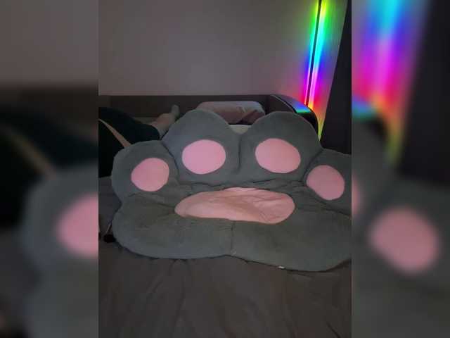 -CherryBerry-'s BongaCams show and profile