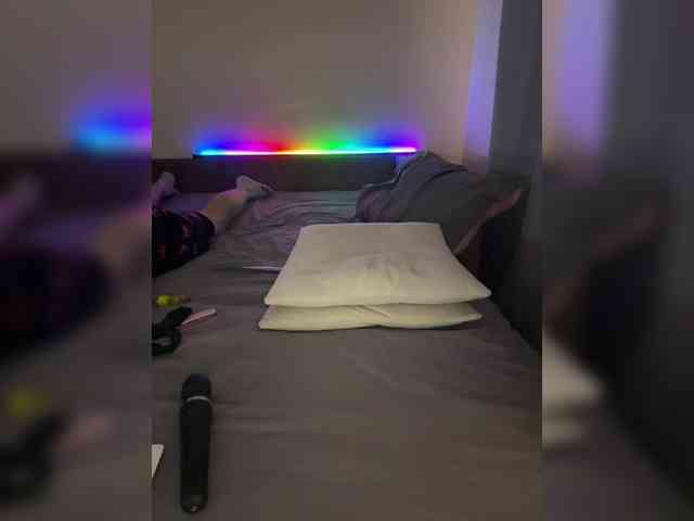 HOT_HONEY_CLUB webcam