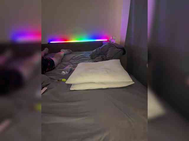 HOT_HONEY_CLUB webcam