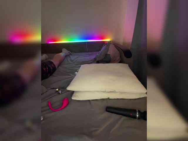 HOT_HONEY_CLUB webcam