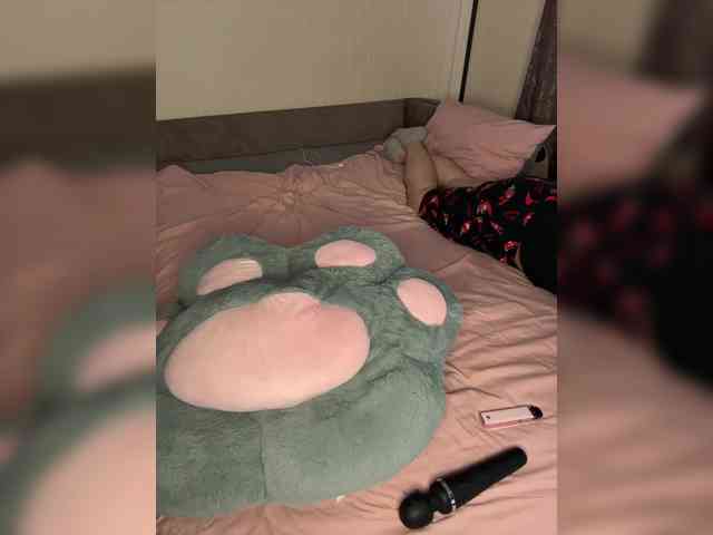 TheBerryQueen webcam