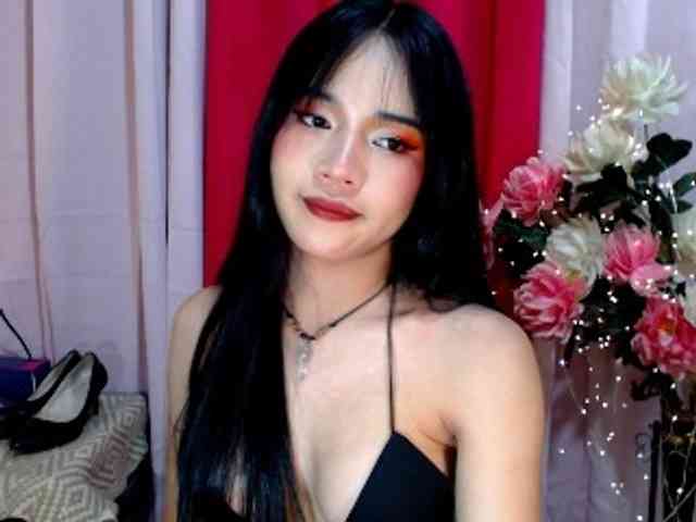 FRESHyoungBHEA Live Webcam on BongaCams