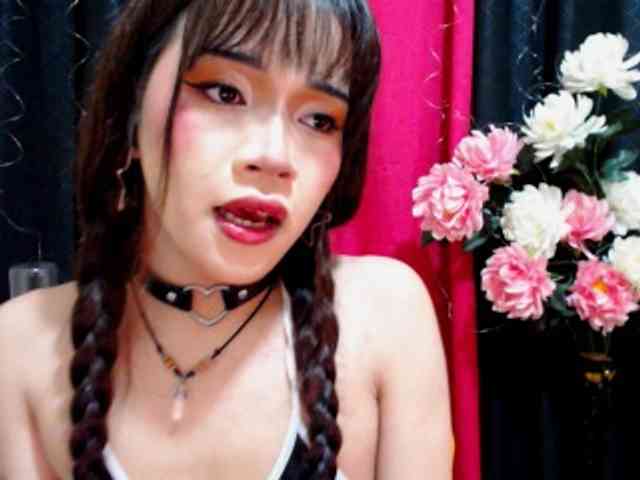 FRESHyoungBHEA Live Webcam on BongaCams