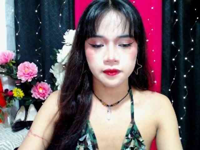 FRESHyoungBHEA Live Webcam on BongaCams