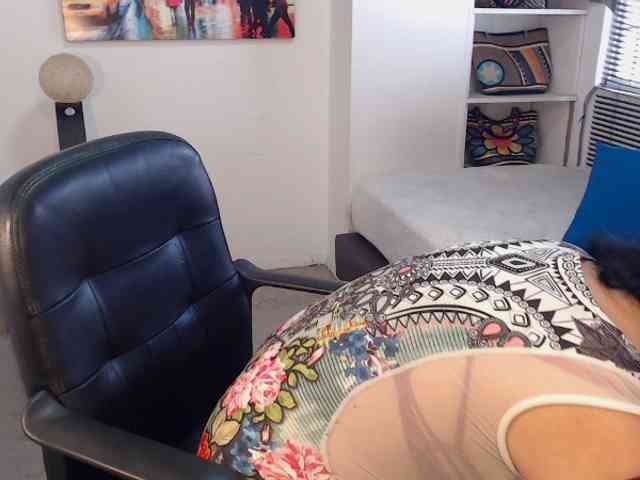 MilfLatina69 webcam