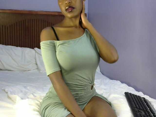 Sweetkiki's BongaCams show and profile