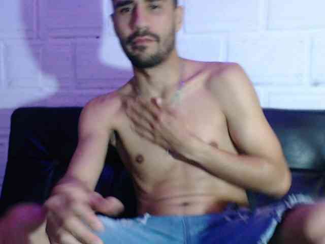 theguyhot27