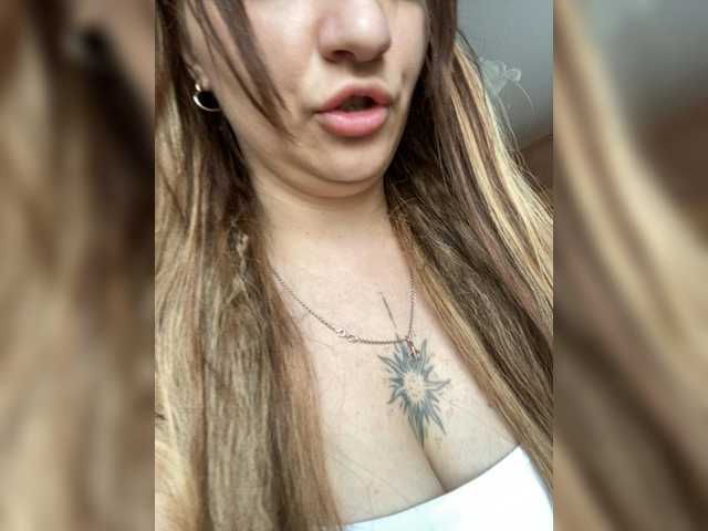 MagicalLouu's BongaCams show and profile