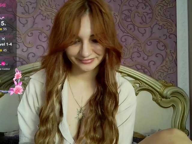 MagicalLouu live cam