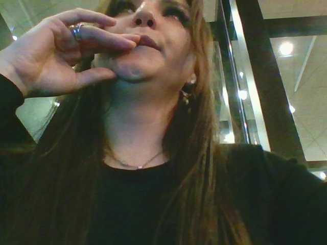 MagicalLouu's BongaCams show and profile