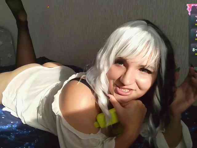 MagicalLouu webcam