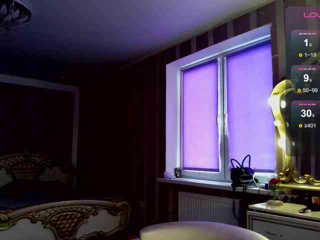 MagicalLouu Live Webcam on BongaCams