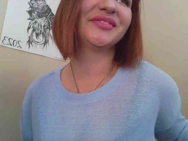 MagicalLouu Live Webcam on BongaCams