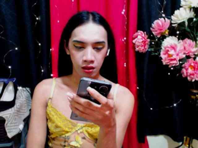 HORNYtsJHANA Live Webcam on BongaCams