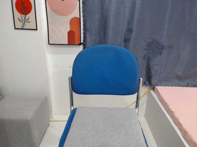 yana--99's BongaCams show and profile