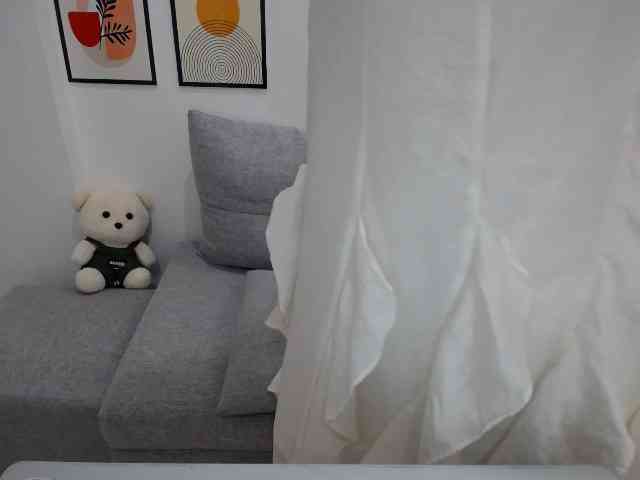 yana--99 webcam
