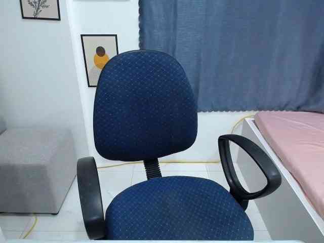 yana--99 webcam