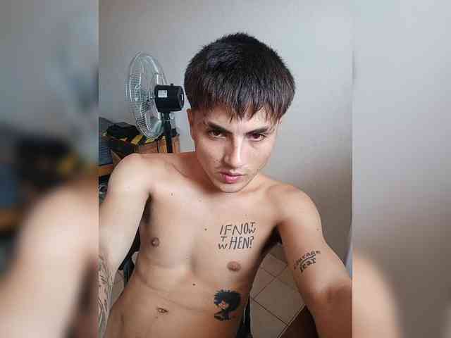 RodriiAmatto Live Webcam on BongaCams
