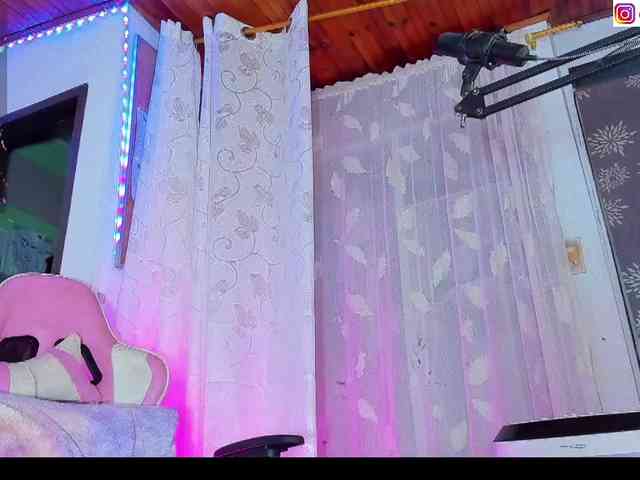 sammypeach webcam