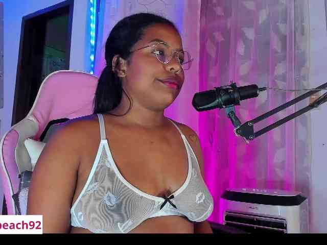 sammypeach webcam