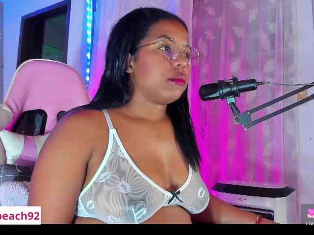 sammypeach webcam