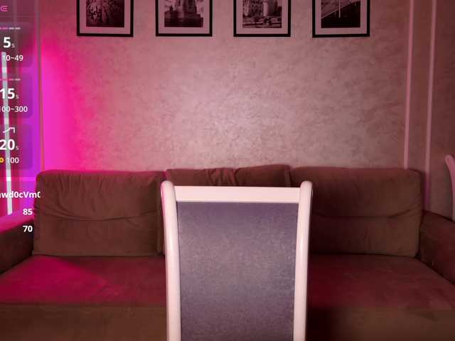 -moon-girl-18's BongaCams show and profile