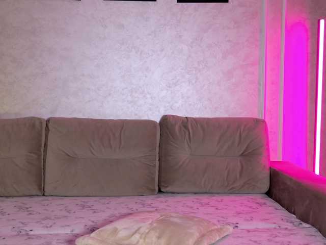 -moon-girl-18 from BongaCams