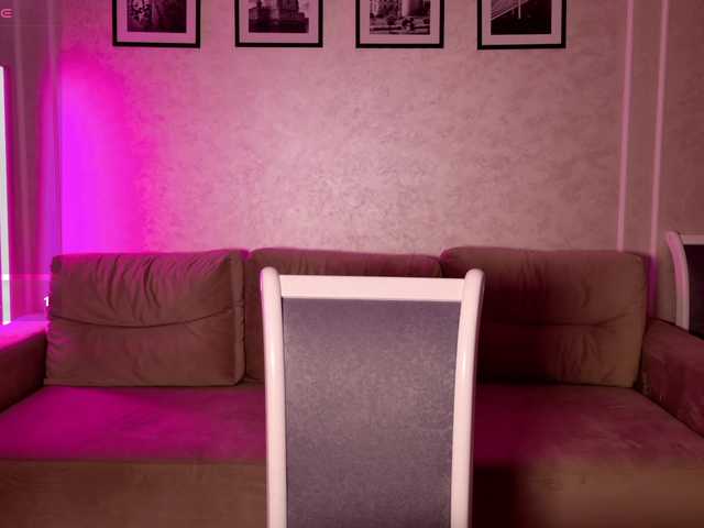 -moon-girl-18's BongaCams show and profile