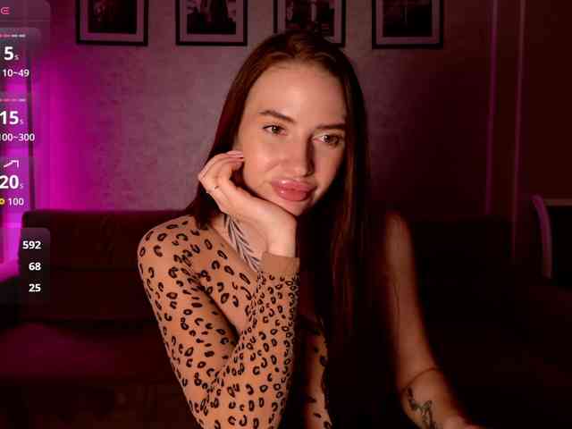 -moon-girl-18 webcam