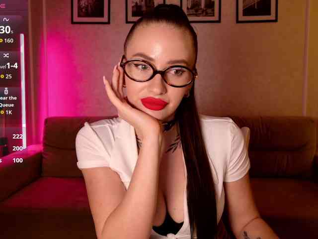 -moon-girl-18 webcam