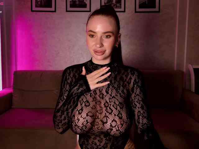 -moon-girl-18 webcam