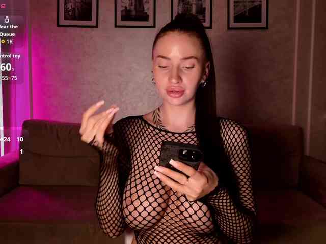 -moon-girl-18 webcam