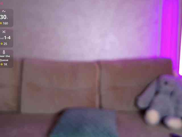 -moon-girl-18 webcam