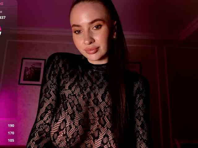 -moon-girl-18 webcam