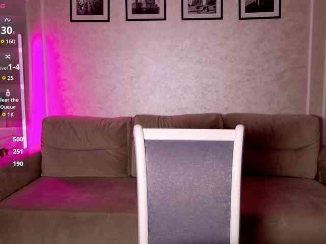 -moon-girl-18 webcam