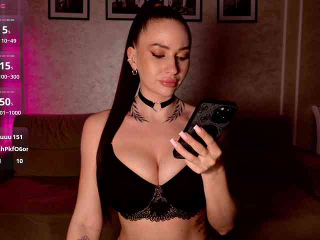 -moon-girl-18 Live Webcam on BongaCams