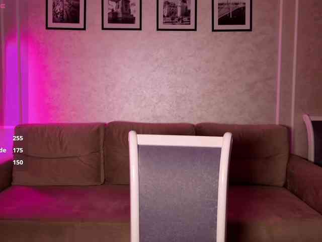 -moon-girl-18 webcam