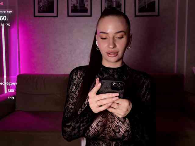 -moon-girl-18 webcam