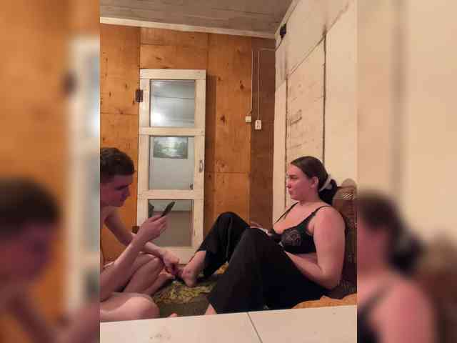 strip chat room Purplewife