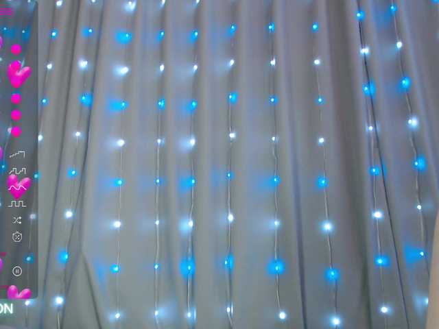 DaddysSluttyGirl live cam