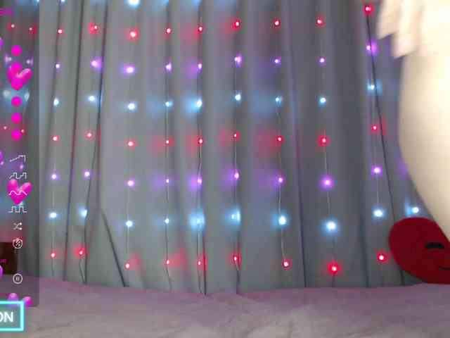 DaddysSluttyGirl webcam