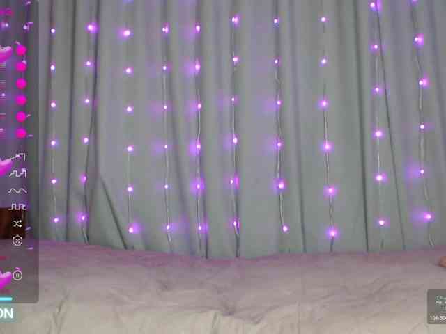 DaddysSluttyGirl webcam