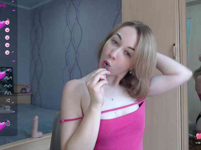 DaddysSluttyGirl webcam